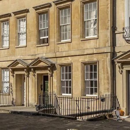 Georgian Apartment Located In The Center Of Bath. Buitenkant foto