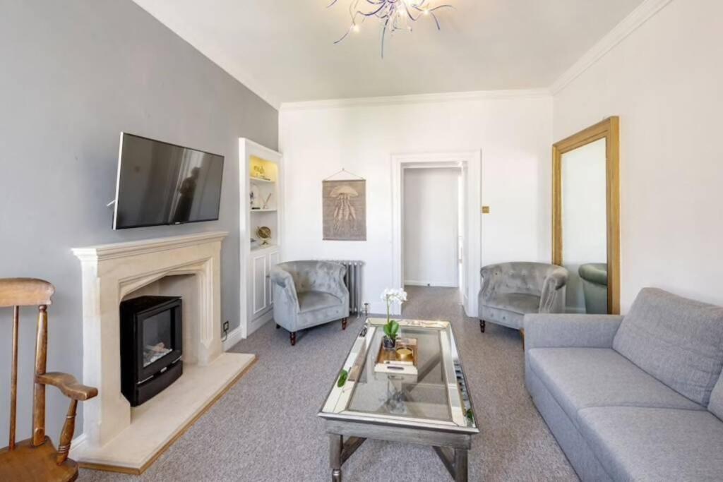 Georgian Apartment Located In The Center Of Bath. Buitenkant foto